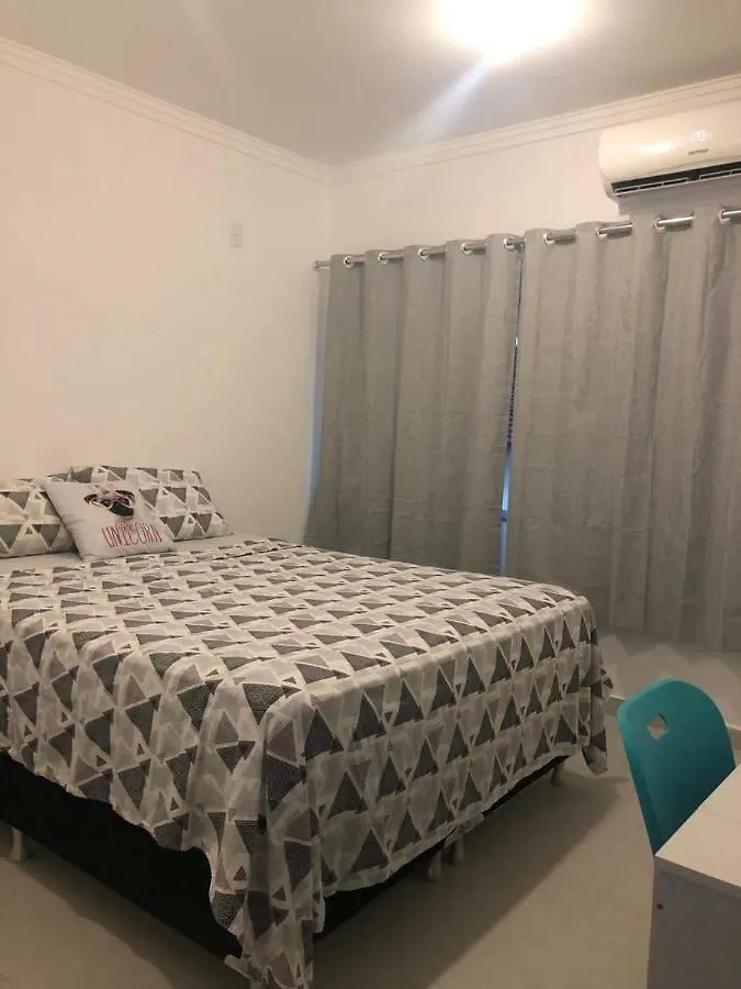 Br-101 Confort Suites 주앵빌